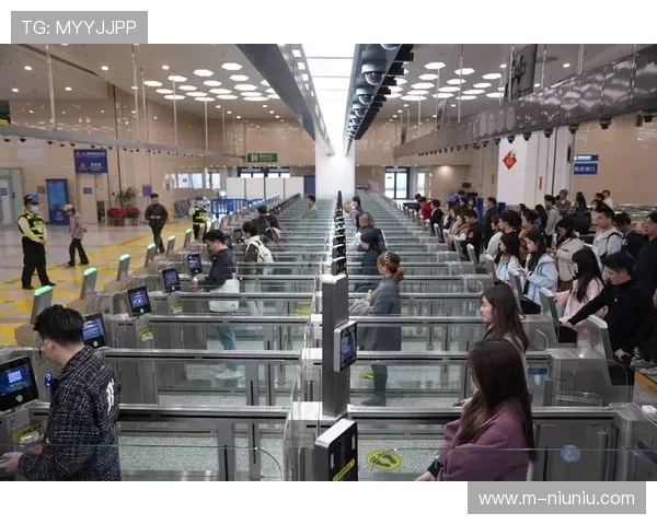 横琴口岸推智能通关模式,便利十五运会跨境观众观赛 横琴口岸推智能通关模式,便利十五运会跨境观众观赛